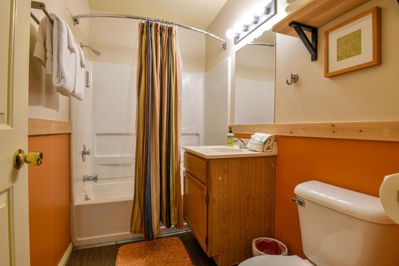 Inn 1 - Downtown 1 Bedroom Unit, Sleeps 6 With Shared Hot Tub Moab Exterior foto