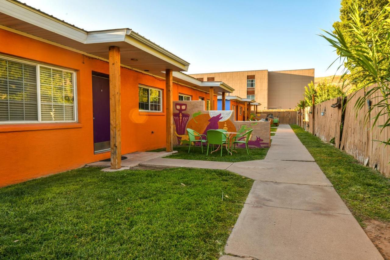 Inn 1 - Downtown 1 Bedroom Unit, Sleeps 6 With Shared Hot Tub Moab Exterior foto