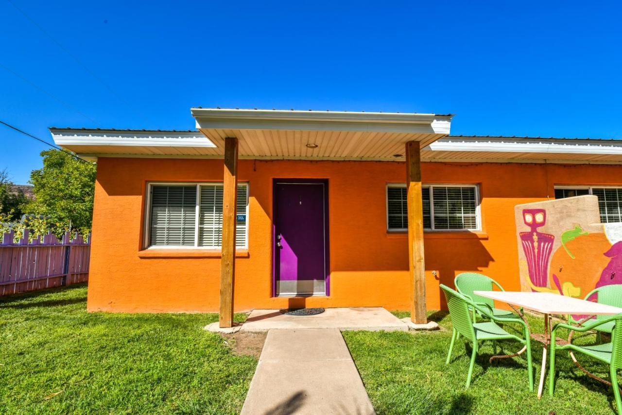Inn 1 - Downtown 1 Bedroom Unit, Sleeps 6 With Shared Hot Tub Moab Exterior foto